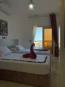 Special view Sea view, swimming pool, Wi-Fi, excellent location - Image 4