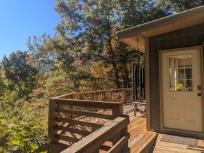 Medicine House Retreat • Hot tub • Sauna • Views - Image 5