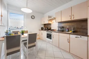Amazing Green Haven Retreat near Zwickau-West - Image 3