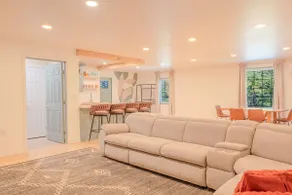 Roseview Loft on Woodward - Image 5