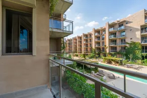 Modern 3BR Condo Near the Beach - Image 4