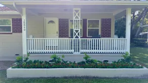 The Little Porch House - Image 2