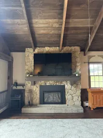 2 min from downtown Ellwood—Rustic+modern home - Image 3