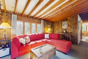 2BR condo, gas fireplace, balcony, wifi - Image 2