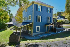 Below | Village Stay Near Sugarloaf & Trails - Image 3