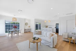 Palmer House - Image 2