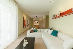 Art&Craft • Jacuzzi • 3 Beds • 15 mins to City - Image 3