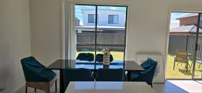Luxurious new 5 bedroom house and Double garage - Image 3