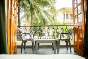 Tropical 1BHK Pool View Near Beach - Sia Stays - Image 3