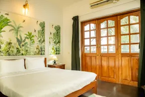 Tropical 1BHK Pool View Near Beach - Sia Stays - Image 2