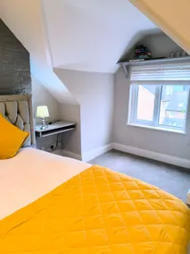 Designer 4BR Townhouse Oxford City Centre - Image 4