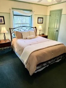 Family Retreat with Mountain Views • Mins to Okemo - Image 4