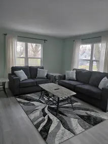 Fully furnished renovated home - Image 2
