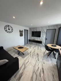 Comfortable two-room single-story accommodation - Image 5