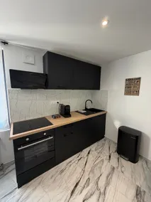 Comfortable two-room single-story accommodation - Image 3