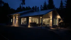 Cozy family-friendly cabin by the lake. - Image 3