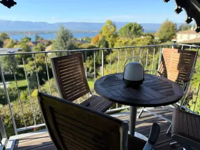 Charming Attic Suite with Lake View – 2 BR - Image 3