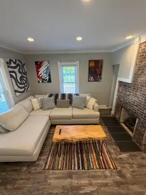 “Parkside” Modern Comfort Meets Charm 2bd, 1ba - Image 2