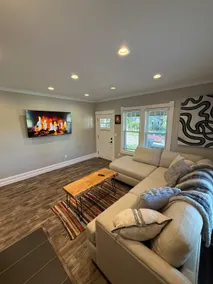 “Parkside” Modern Comfort Meets Charm 2bd, 1ba - Image 3