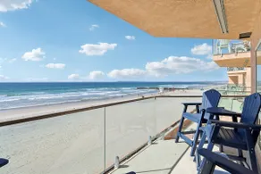 Modern Coastal Escape Breathtaking Ocean - Image 2