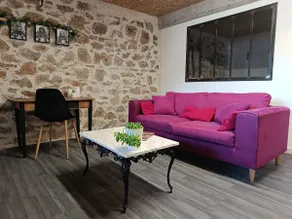 ”Charming apartment” with exposed stones - Image 3