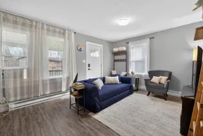 Modern space in village of Liverpool - Image 4