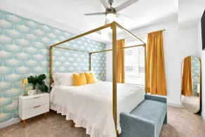 2BR suite w/ game room & pool! 5 min to downtown - Image 2