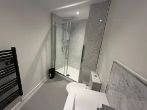 Studio Apartment located in Ashton WC/Shower - Image 5