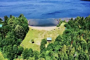 Tranquil Lakefront Getaway on Moosehead Lake - Image 4