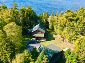 Tranquil Lakefront Getaway on Moosehead Lake - Image 5