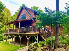 Tranquil Lakefront Getaway on Moosehead Lake - Image 2