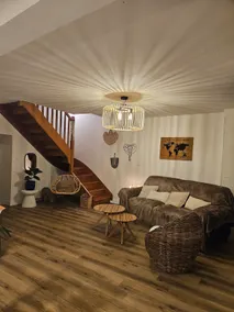 Les Volets Bleus house and spa - Image 4