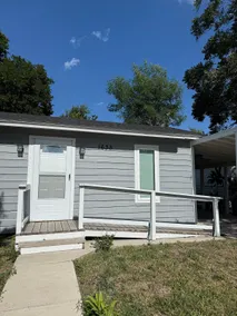 Cozy Family Home w/ Yard – Sleeps 6 Comfortably - Image 2