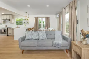 Cozy & Beautiful Hideout - Image 4