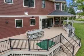 Modern Oasis • Gather & Unwind •4 Miles to Madison - Image 2