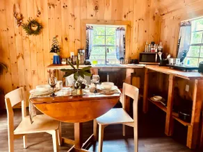Airbnb cabin - Image 3