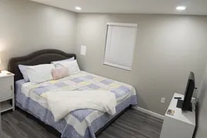 The Gold Point Retreat - Image 4