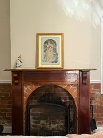 Unique 1870s cottage in the heart of Warwick - Image 3