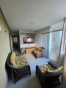 Cozy Apartment with Air Conditioning + Garage - Image 2