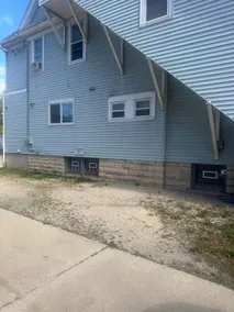 The Cozy Highrise - 3rd floor walkup Apartment - Image 5