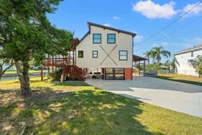 4BR Waterfront • Boat Slip + Kayaks • Sunsets - Image 3