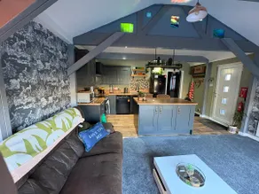 Nutkin Lodge - Luxury Retreat In Donington - Image 5