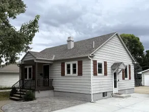 Cozy Retreat in the Heart of Ankeny - Image 4