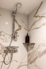 Apartment with HOT TUB and Electric Charging Station at Corinne and Gilles' - Image 5