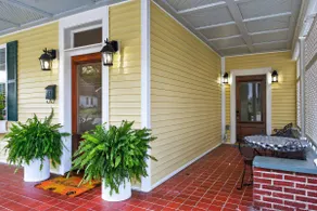 Marigold Manor: Stylist Unit 2 Apartment - Image 3