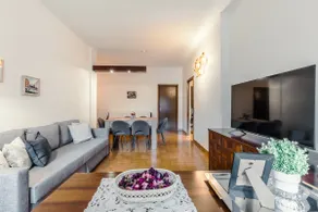 Parking and Wi-Fi - Bright apartment - Image 2