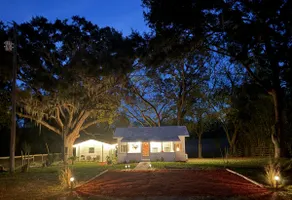 Cozy Cottage • Close to Springs + Ocala Forest • - Image 4