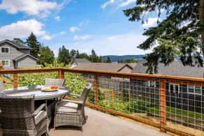 Perch in the Vines | Dog Friendly Whidbey Escape - Image 2