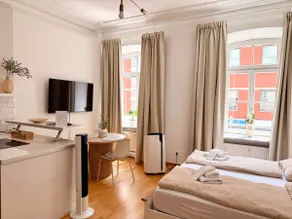 Historic loft near Marienplatz & Central Station - Image 2