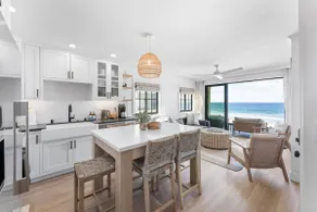 Luxury S Oceanfront Unit with Rooftop & Hot Tub - Image 5